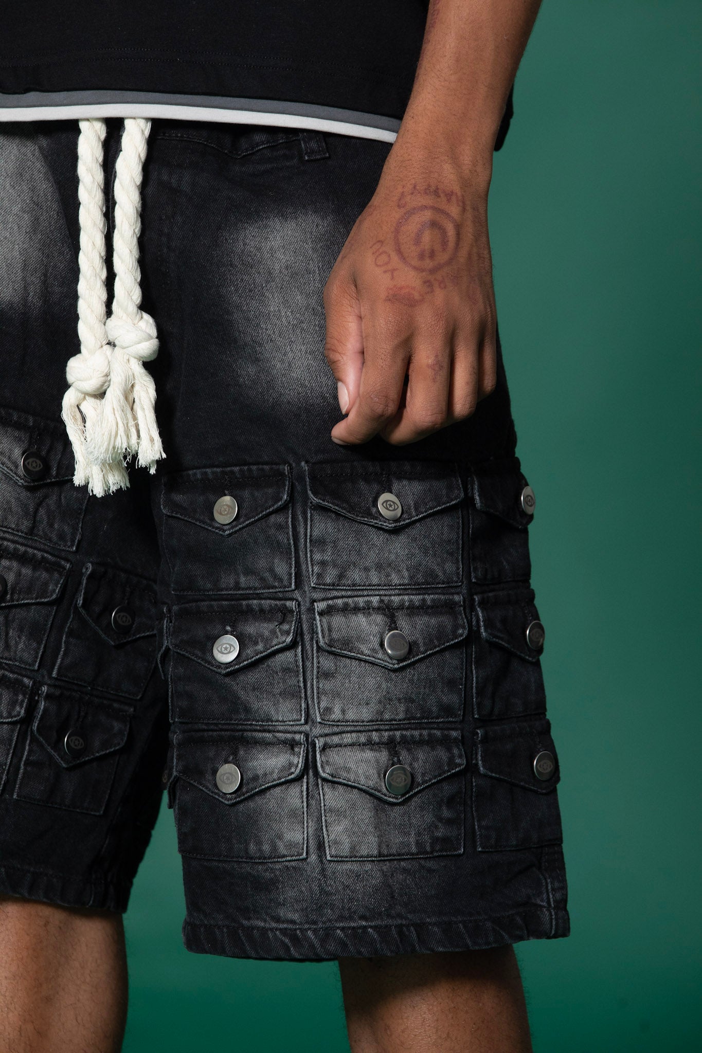 07/15 CARGOS (BLACK)