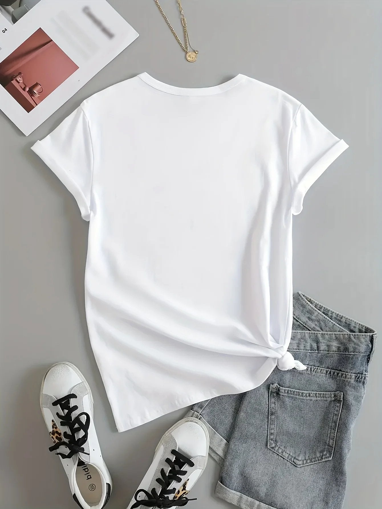 Cute Bear Print T-shirt Short Sleeve Crew Neck Casual Top For Summer & Spring Women's Clothing T